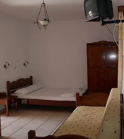 Apartment G. Salteris *