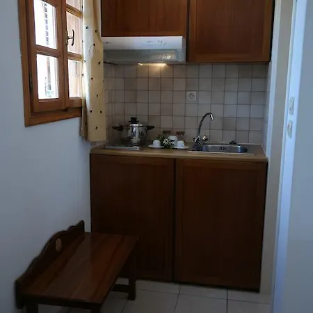 Apartment G. Salteris *
